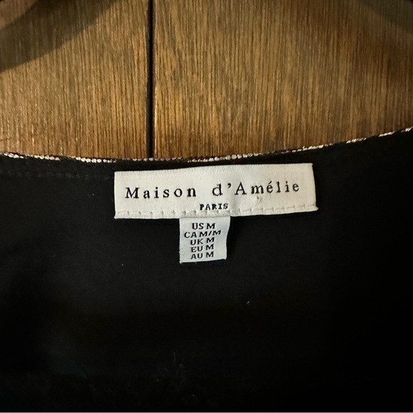 Maison d’ Amelie Paris Shimmery Metallic Silver Long Sleeve Cropped Blouse Sz M - Picture 7 of 8
